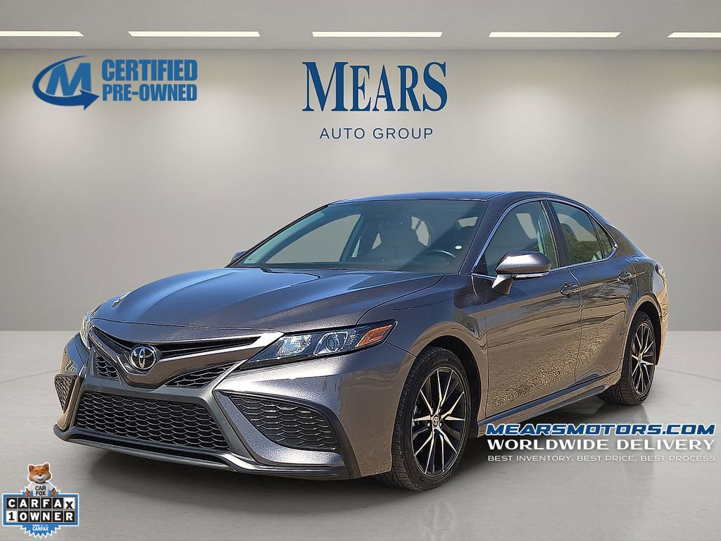 Used 2024 Toyota Camry SE w/ Convenience Package image 1