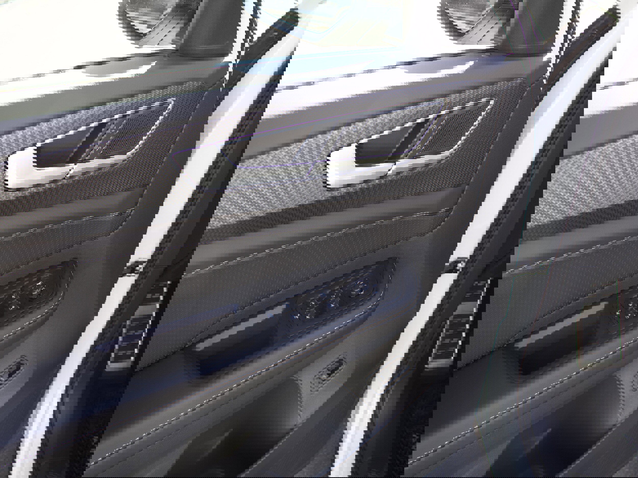 New 2026 Volkswagen Atlas Cross Sport SEL R-Line image 9