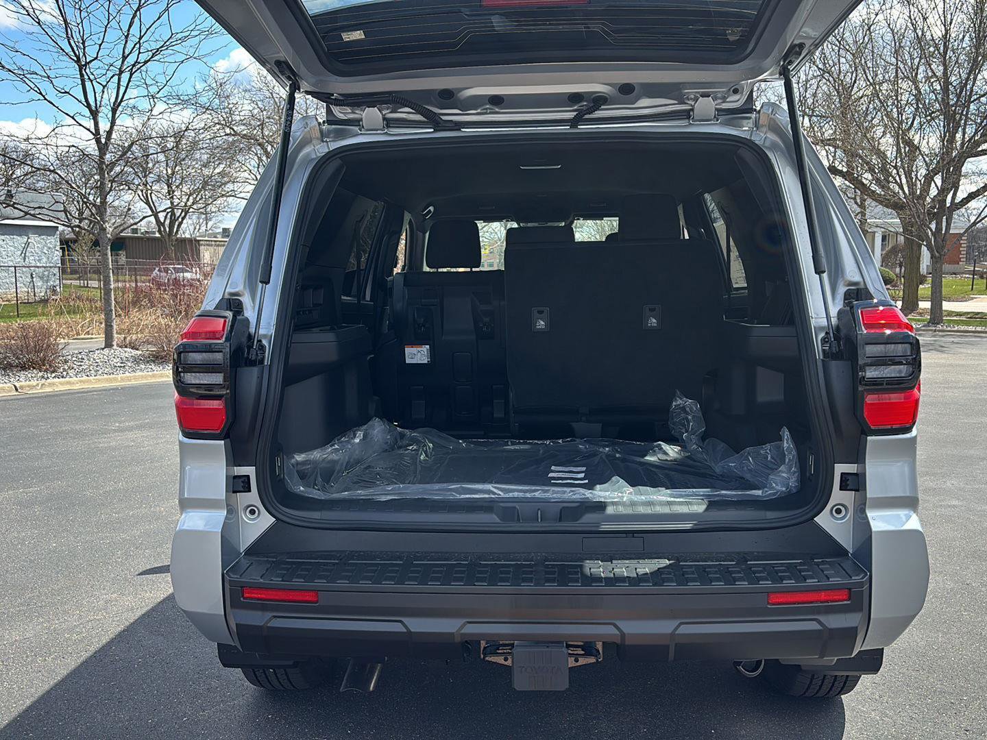 New 2026 Toyota 4Runner SR5 AWD/4WD image 8