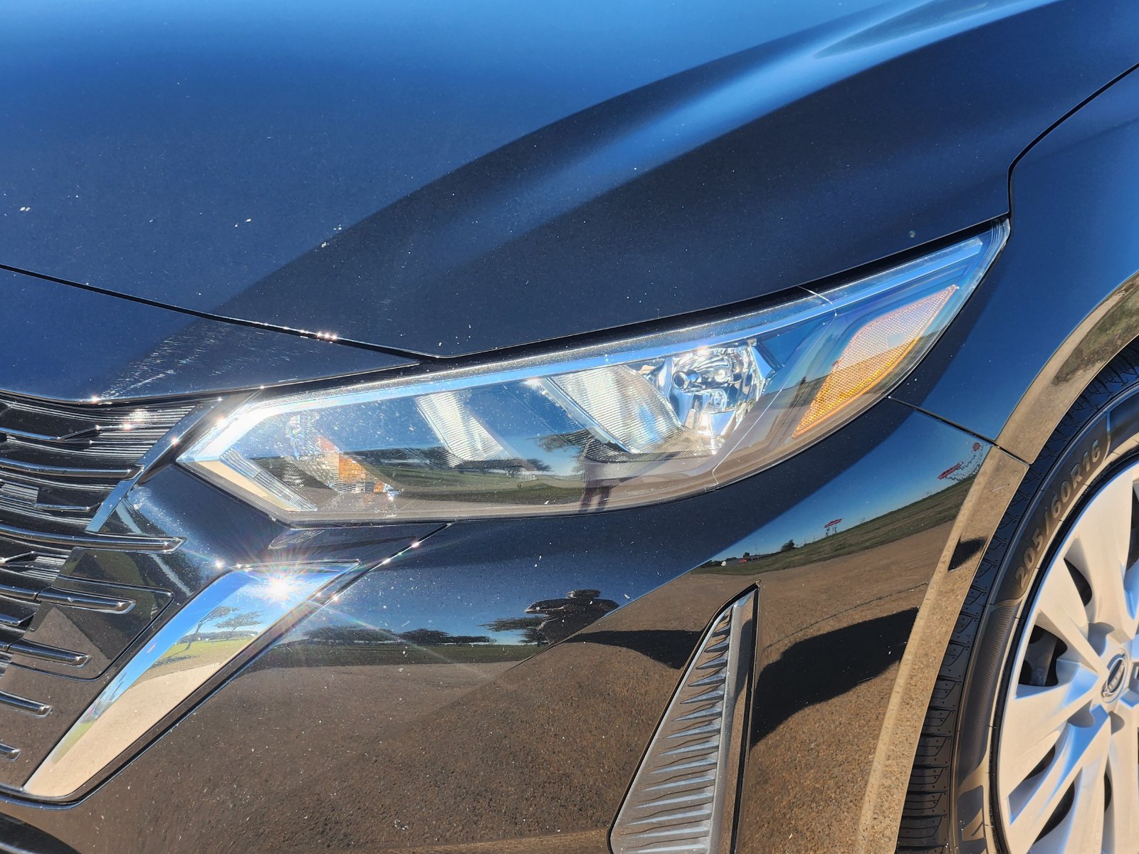Used 2025 Nissan Sentra S FWD image 9