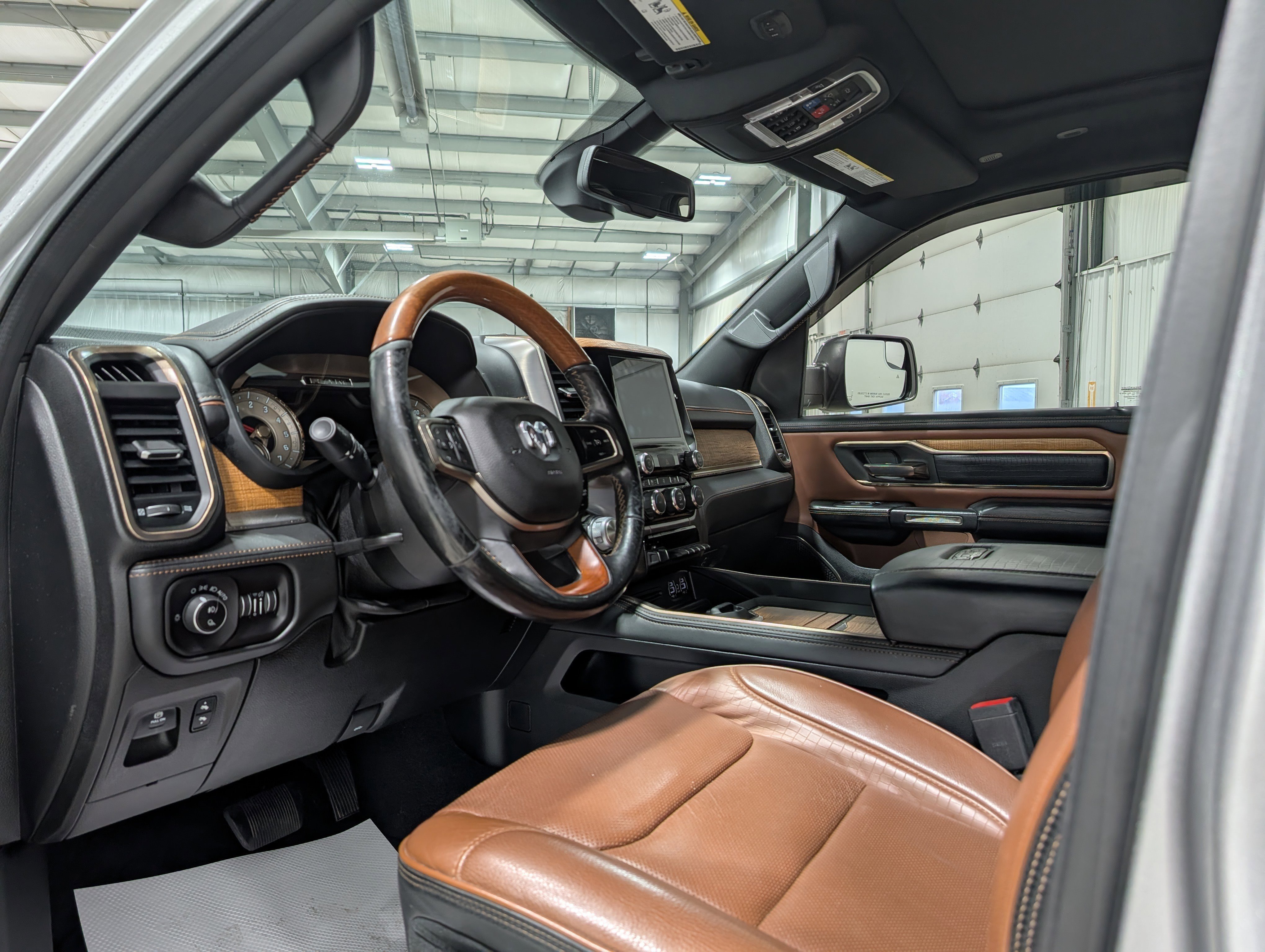 Used 2019 RAM 1500 Limited w/ Bed Utility Group image 18