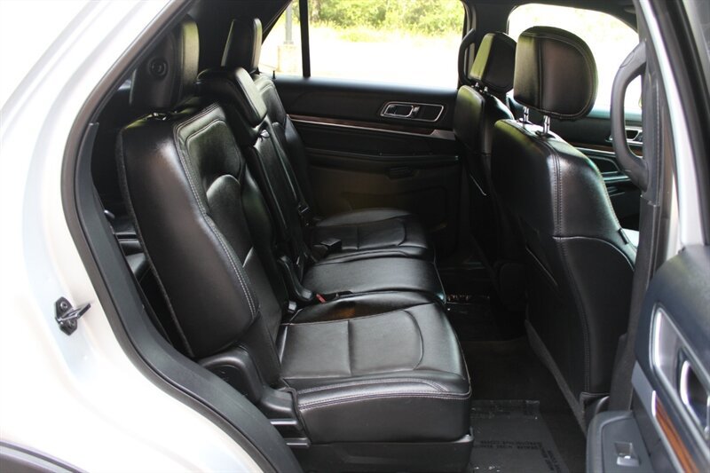 Used 2016 Ford Explorer Limited AWD/4WD image 17