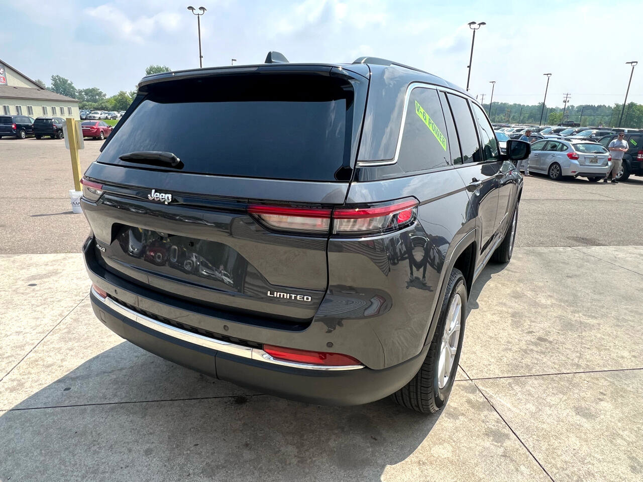 Used 2022 Jeep Grand Cherokee Limited image 5