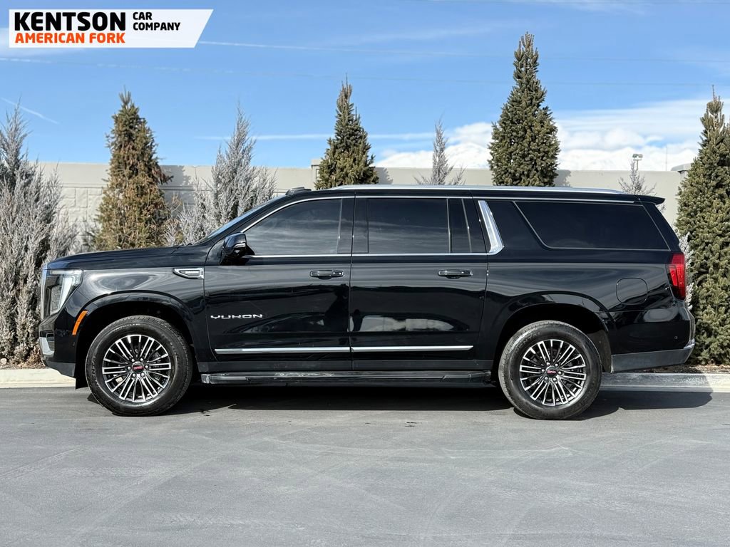Used 2025 GMC Yukon XL Elevation image 4