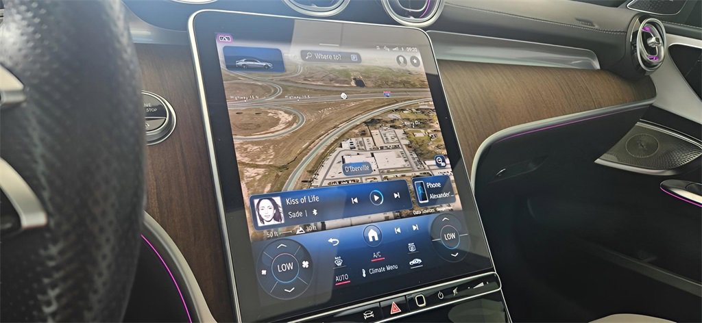 Used 2022 Mercedes-Benz C 300 Sedan image 38