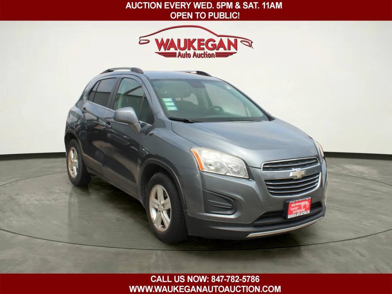 Used 2015 Chevrolet Trax LT w/ LT Sun and Sound Package FWD image 2