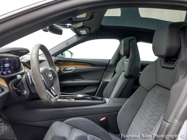 Used 2022 Audi e-tron GT Premium Plus image 12