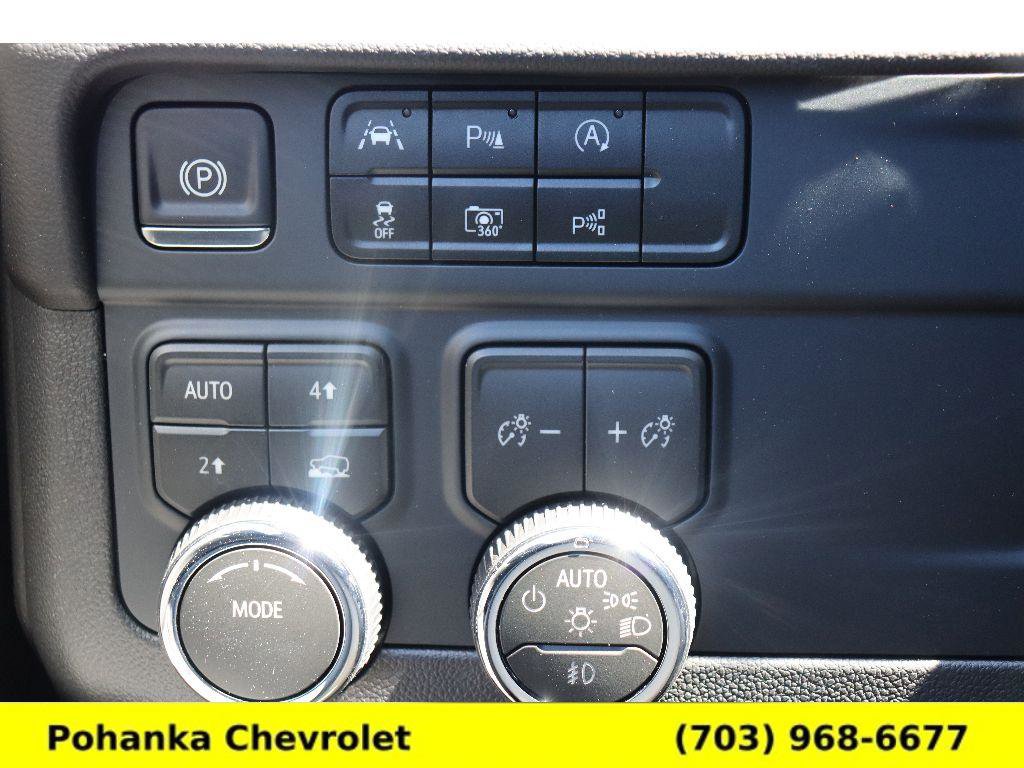 New 2026 Chevrolet Suburban RST image 14