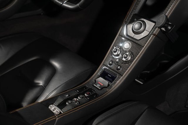 Used 2013 McLaren MP4-12C Spider RWD image 36