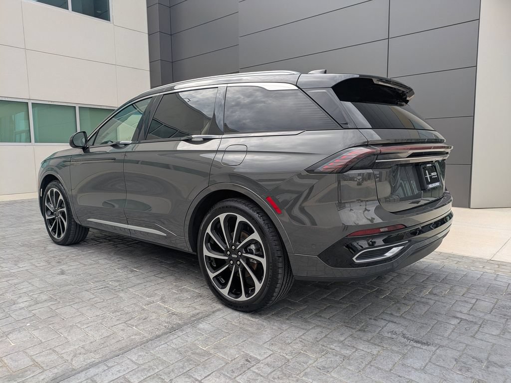 Certified 2024 Lincoln Nautilus Black Label AWD/4WD image 7