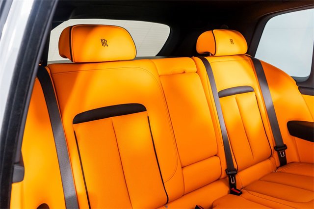 Used 2023 Rolls-Royce Cullinan image 30