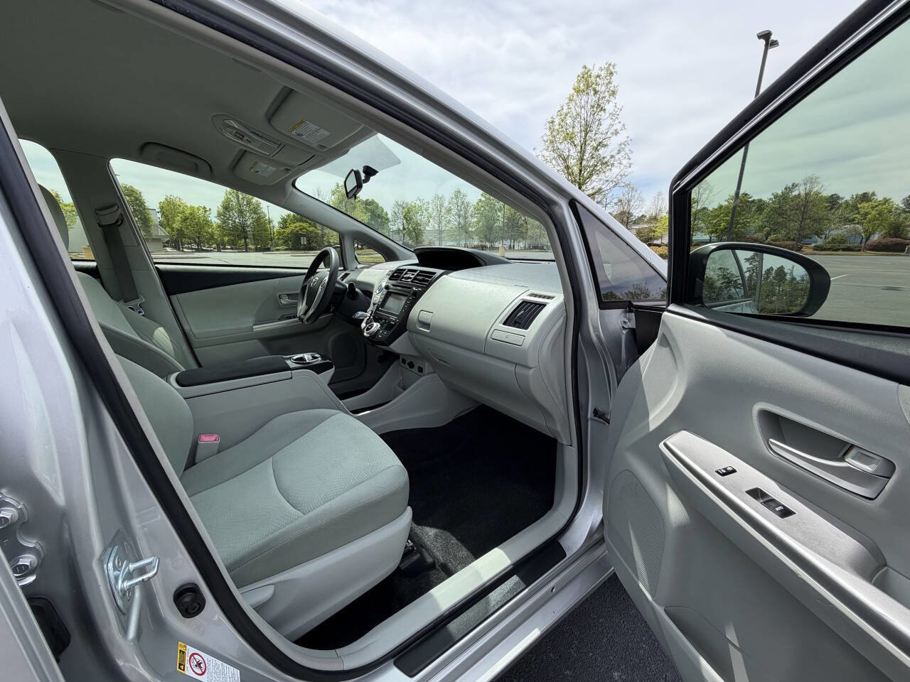 Used 2013 Toyota Prius V Three FWD image 18