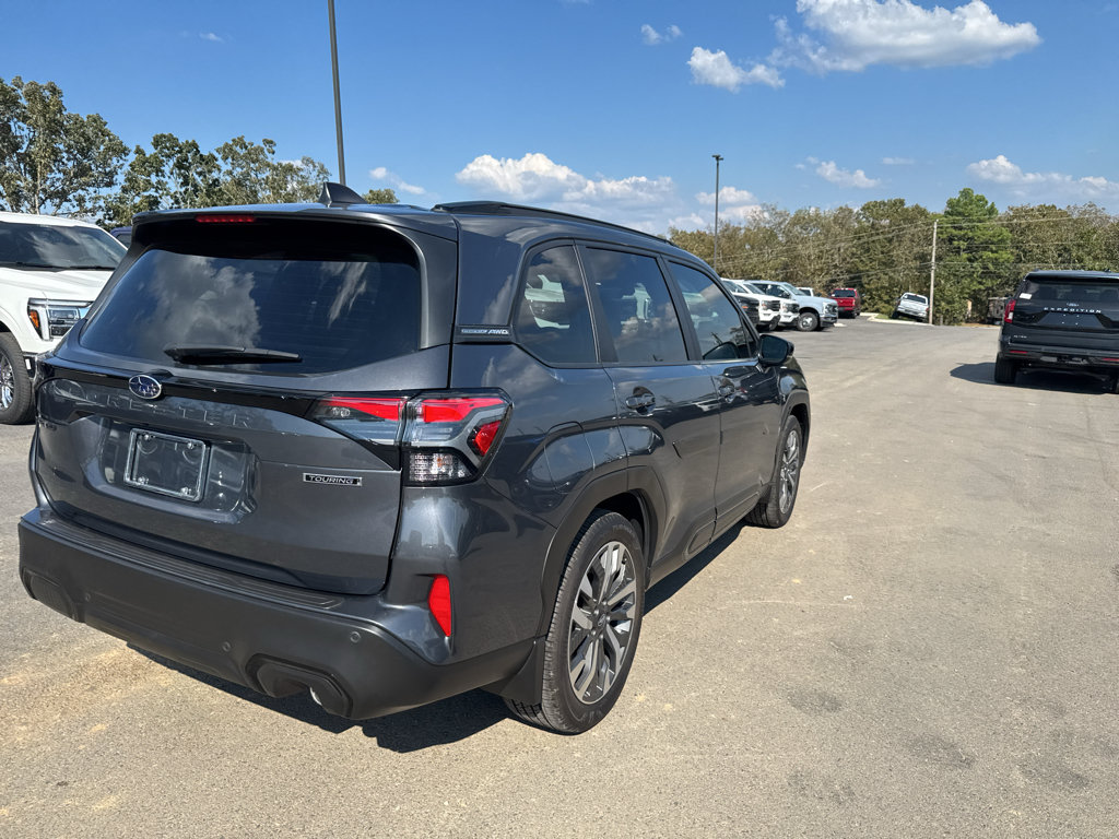 Used 2025 Subaru Forester Touring w/ Popular Package - Touring AWD/4WD image 5