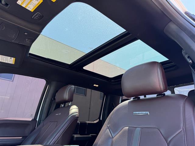 Used 2015 Ford F150 Platinum w/ Equipment Group 701A Luxury image 10