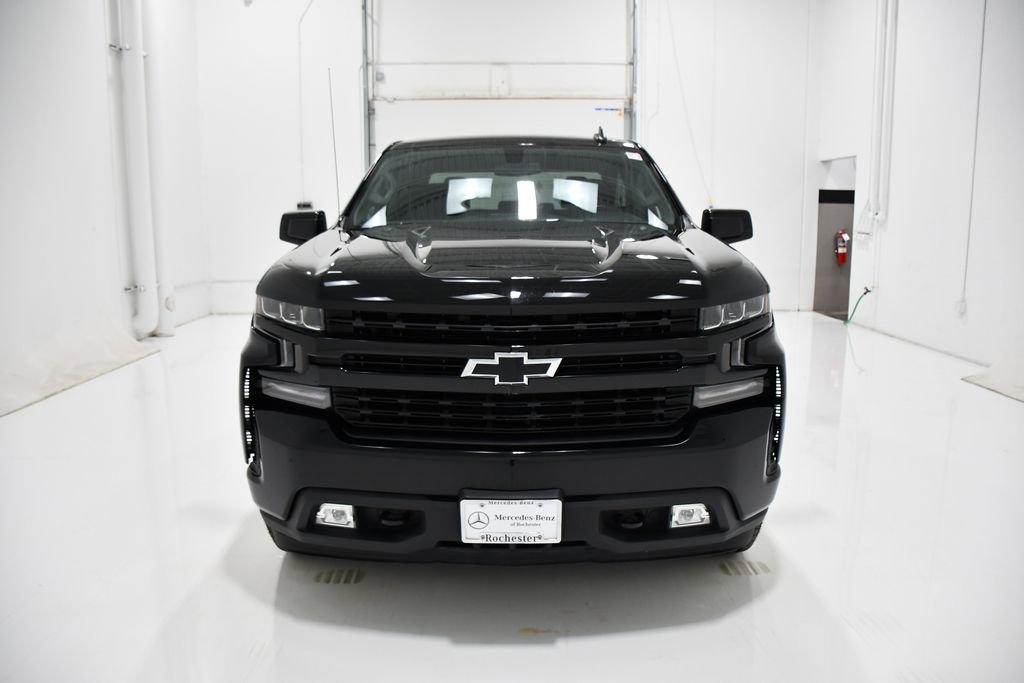 Used 2021 Chevrolet Silverado 1500 RST image 2