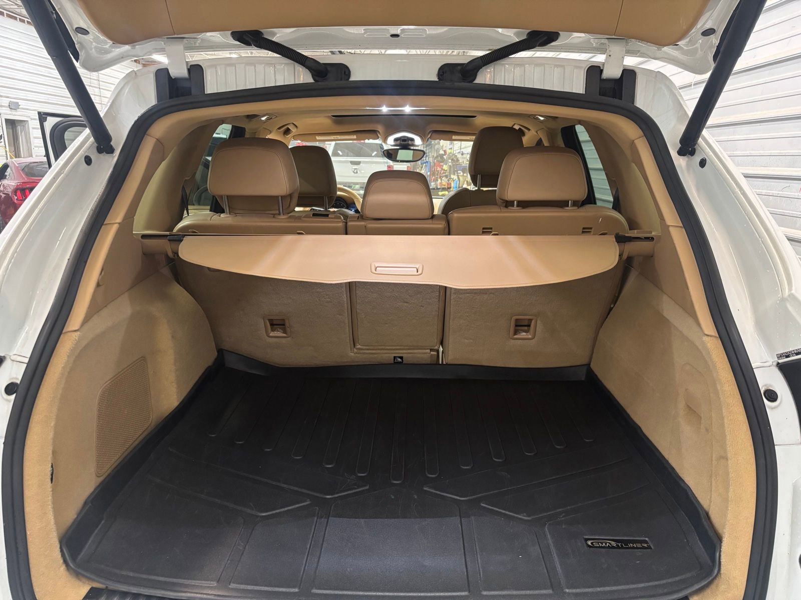 Used 2017 Porsche Cayenne Platinum Edition image 34