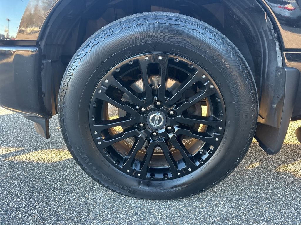 Used 2019 Nissan Titan SV w/ SV Convenience Package image 34