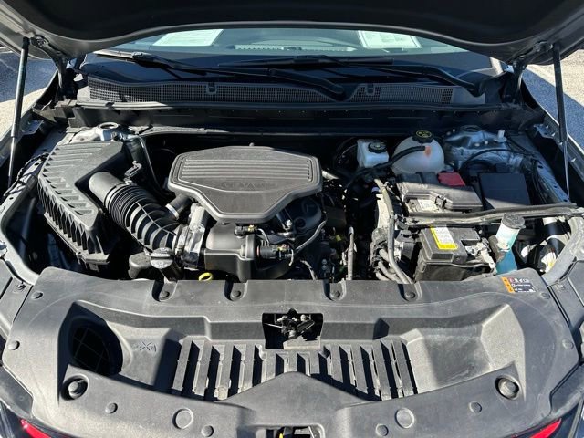 Used 2023 Chevrolet Blazer LT image 36