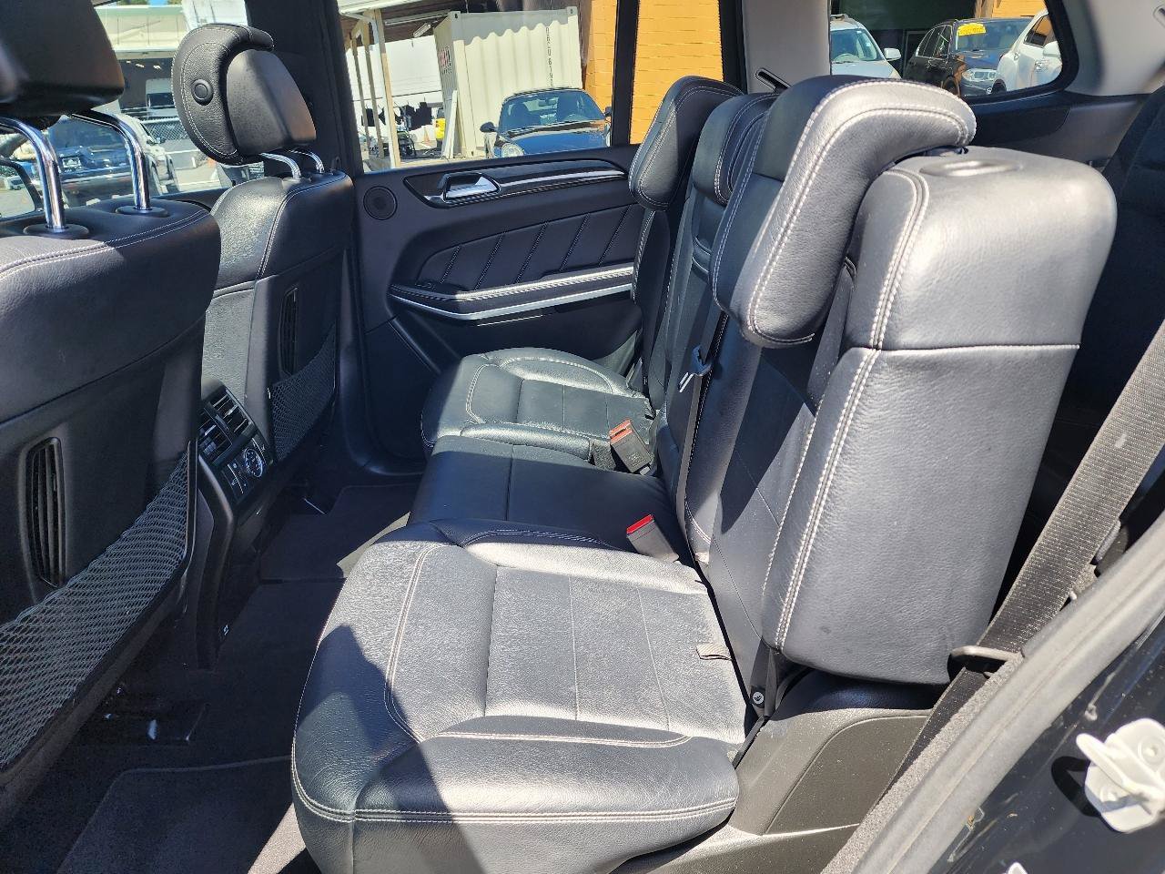 Used 2016 Mercedes-Benz GL 550 4MATIC image 26