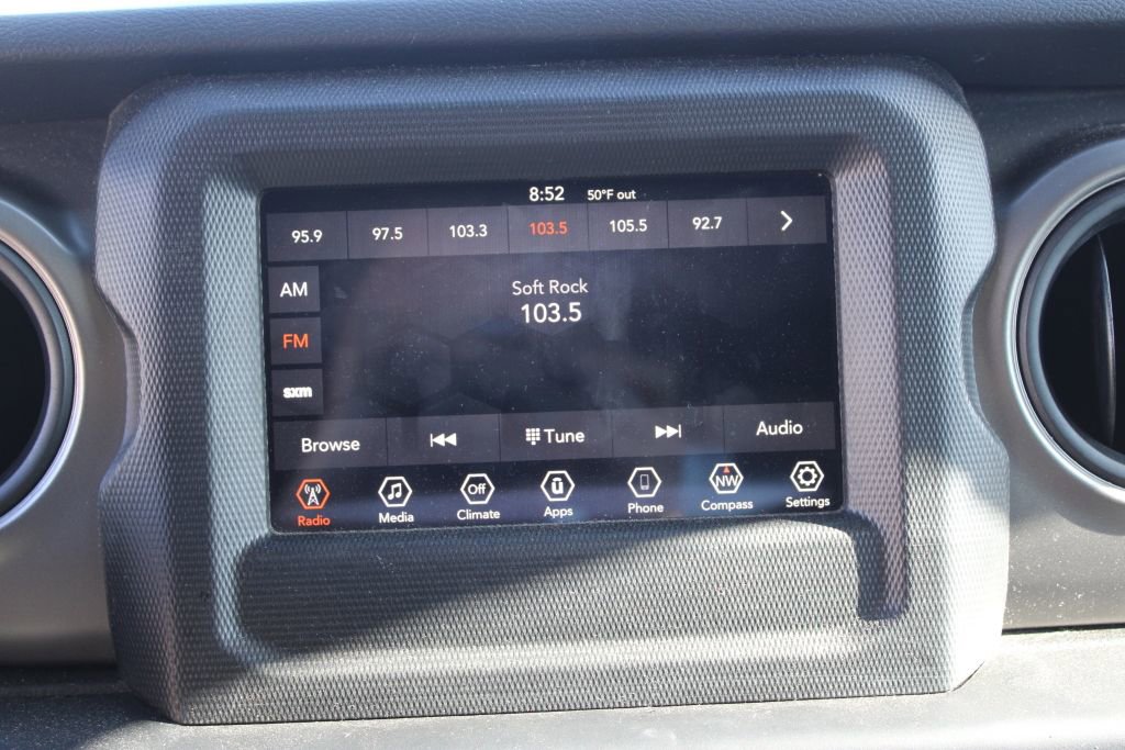 Used 2022 Jeep Wrangler Unlimited Sport AWD/4WD image 19