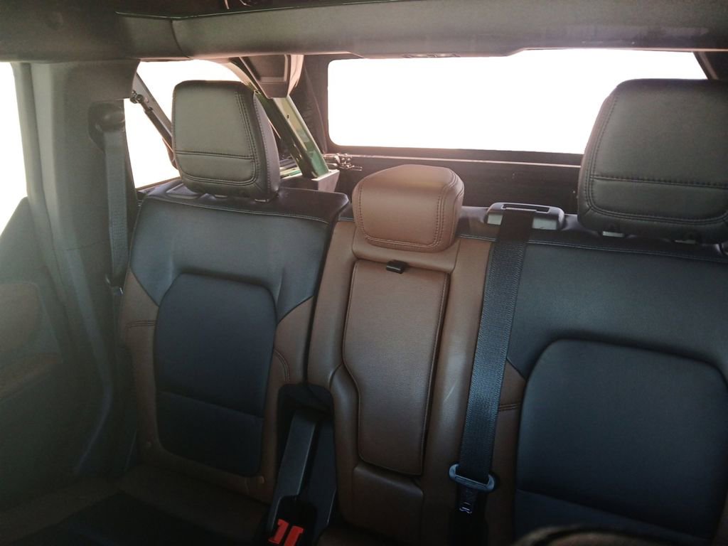Used 2023 Ford Bronco Outer Banks image 15
