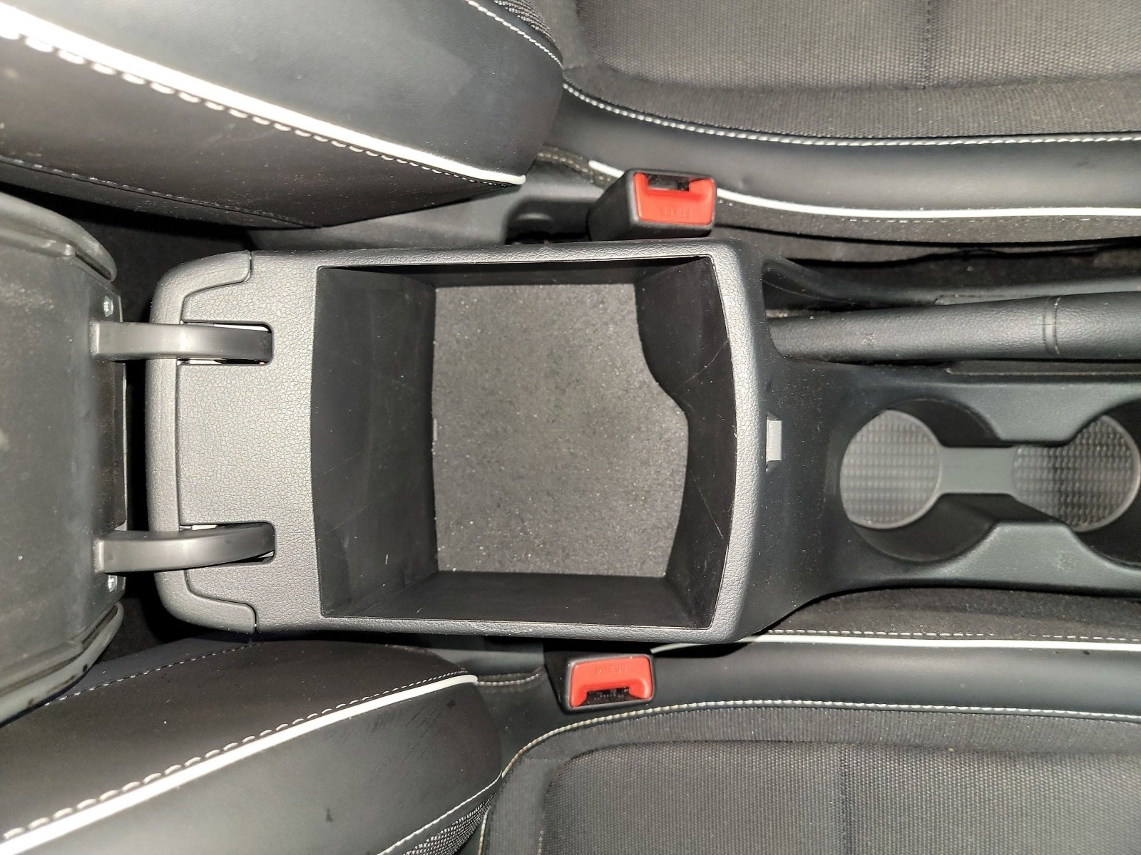 Used 2023 Hyundai Venue Limited FWD image 28