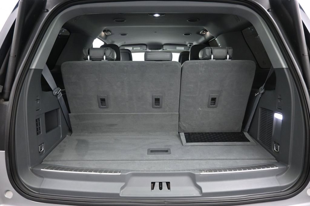 Used 2019 Lincoln Navigator Select RWD image 23