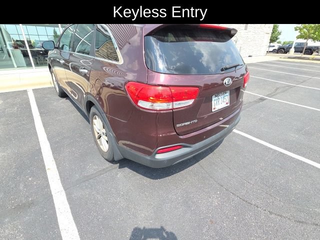 Used 2016 Kia Sorento AWD w/ LX Convenience Package image 9