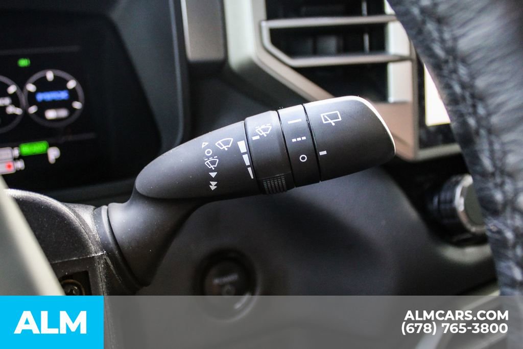 Used 2025 Toyota Sequoia Limited AWD/4WD image 33