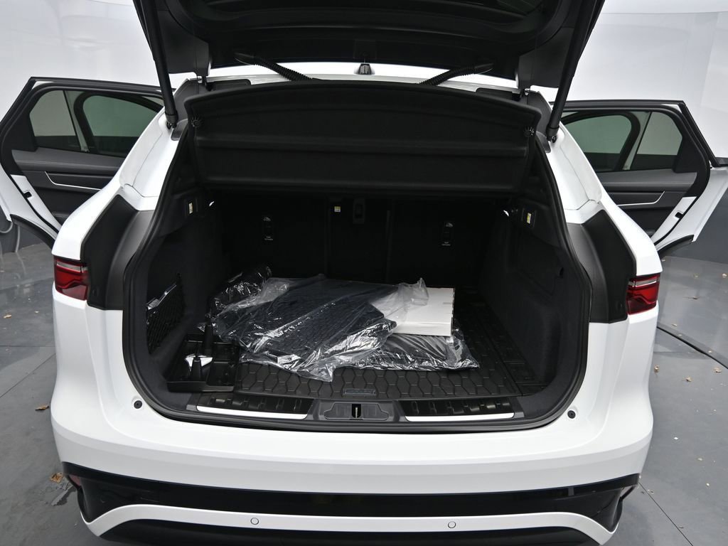 New 2026 Jaguar F-PACE R-Dynamic S image 14