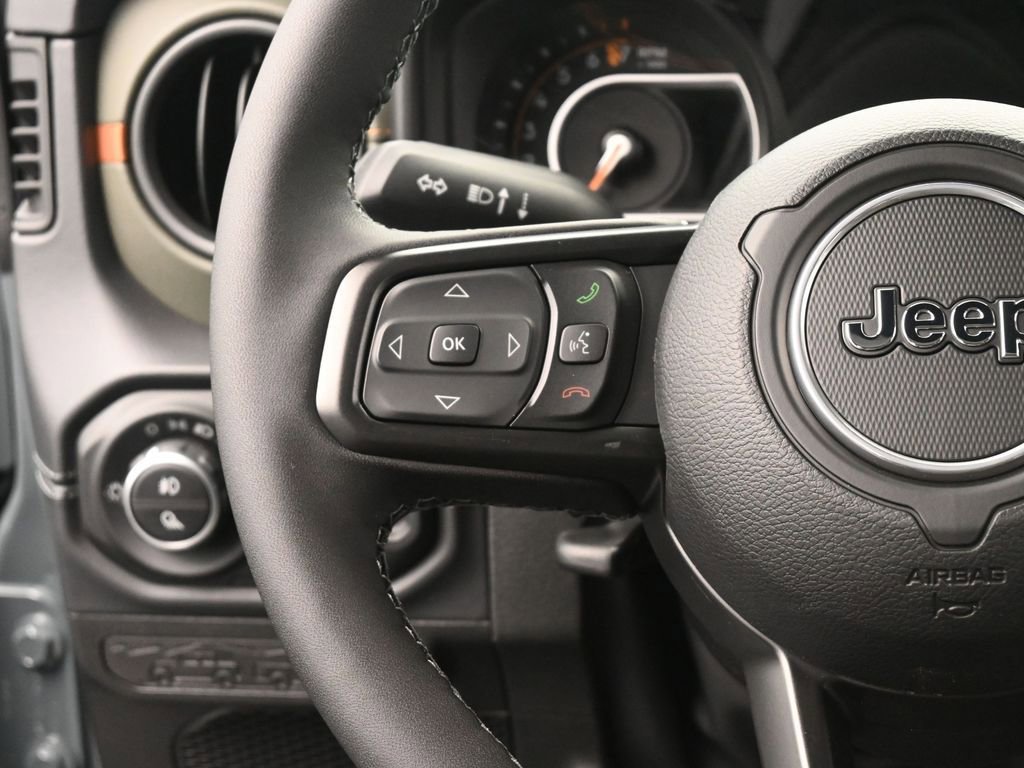 New 2025 Jeep Gladiator Mojave w/ Safety Group image 30