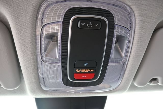 Used 2025 Hyundai Kona SEL AWD/4WD image 28