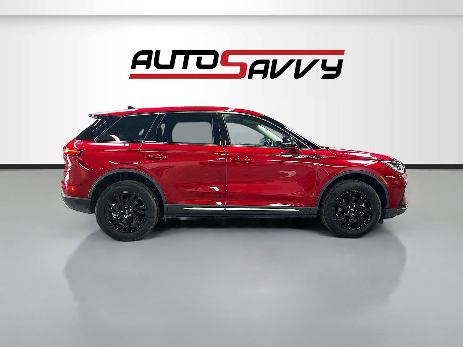 Used 2024 Lincoln Corsair AWD w/ Equipment Group 101A image 8
