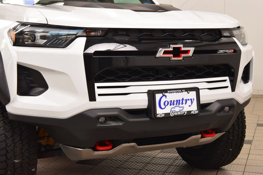 Used 2024 Chevrolet Colorado ZR2 w/ ZR2 Convenience Package III AWD/4WD image 13