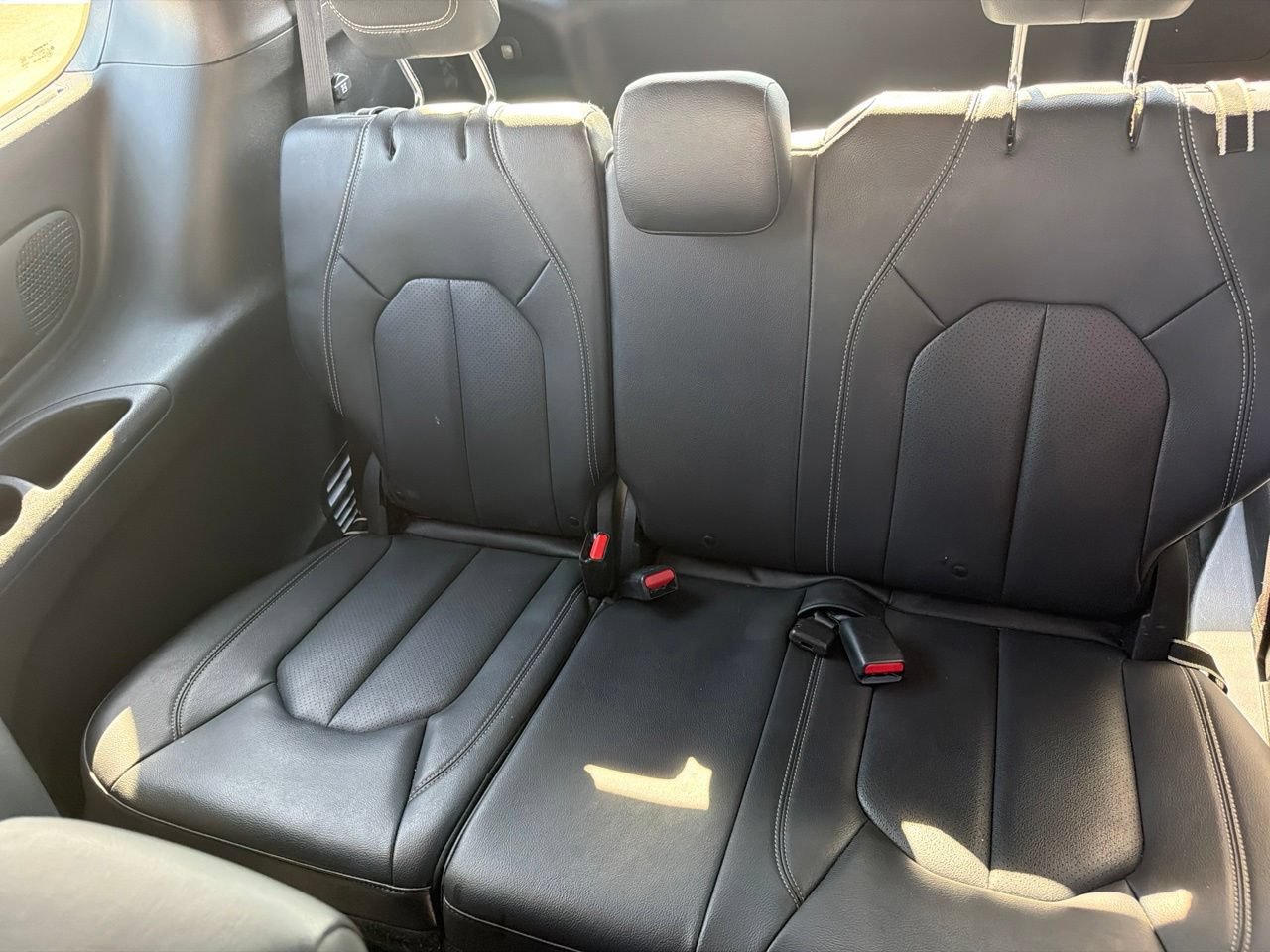 Used 2019 Chrysler Pacifica Touring-L Plus w/ Advanced Safetytec Group FWD image 9