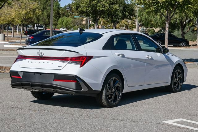 New 2026 Hyundai Elantra Sport FWD image 4