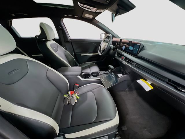 New 2025 Kia K4 GT-Line Turbo w/ GT-Line Premium Package FWD image 30