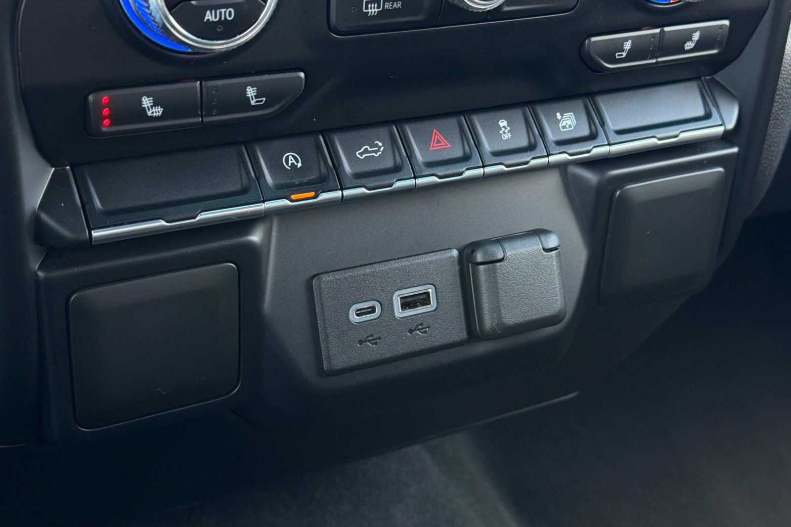 Used 2021 GMC Sierra 1500 Elevation image 29