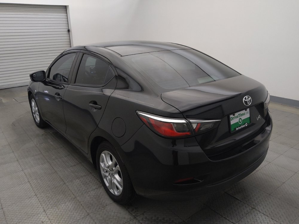 Used 2017 Toyota Yaris iA FWD image 5