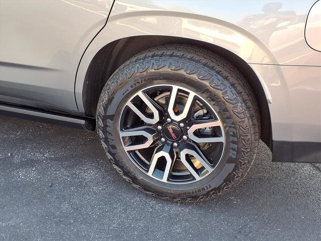 Used 2023 GMC Yukon AT4 w/ AT4 Premium Plus Package image 27