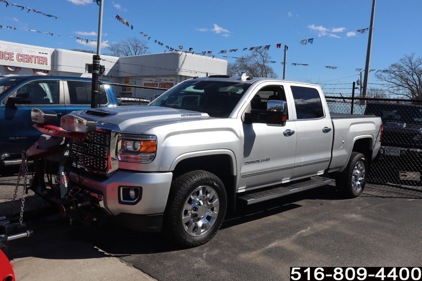 Used 2019 GMC Sierra 2500 Denali w/ Duramax Plus Package image 8