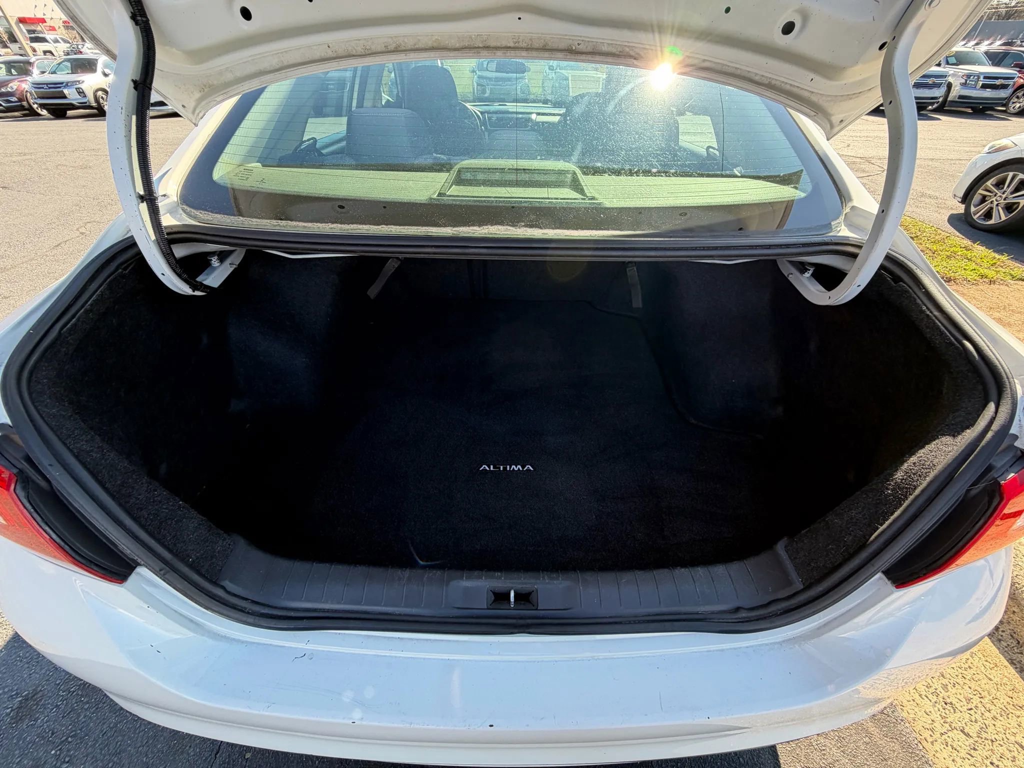 Used 2017 Nissan Altima 2.5 image 9