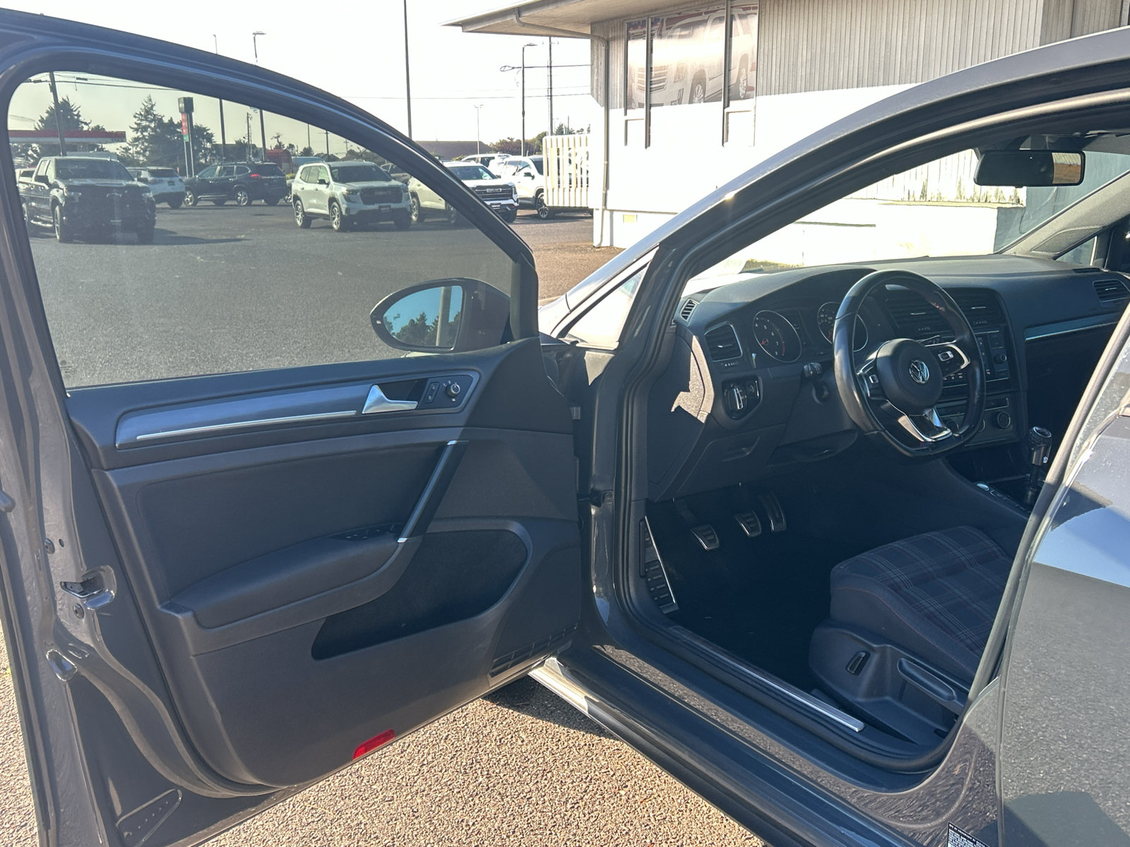 Used 2019 Volkswagen GTI Rabbit Edition FWD image 11