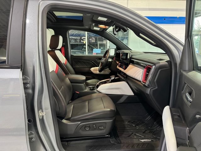 Used 2023 GMC Canyon AT4X AWD/4WD image 15