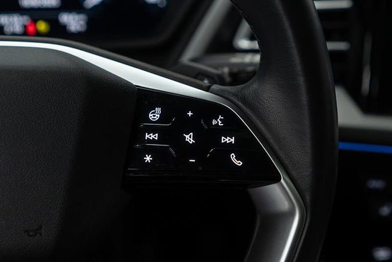 Used 2022 Audi Q4 e-tron Prestige image 19