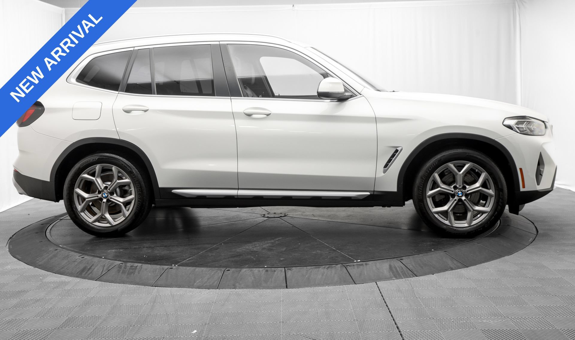 Used 2022 BMW X3 xDrive30i AWD/4WD image 8