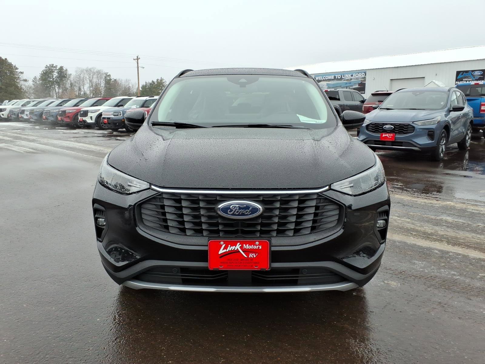 New 2026 Ford Escape SE w/ Class II Trailer Tow Package image 4