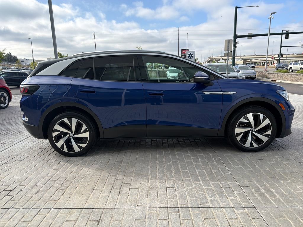 Certified 2021 Volkswagen ID.4 Pro S w/ Gradient Package AWD/4WD image 8