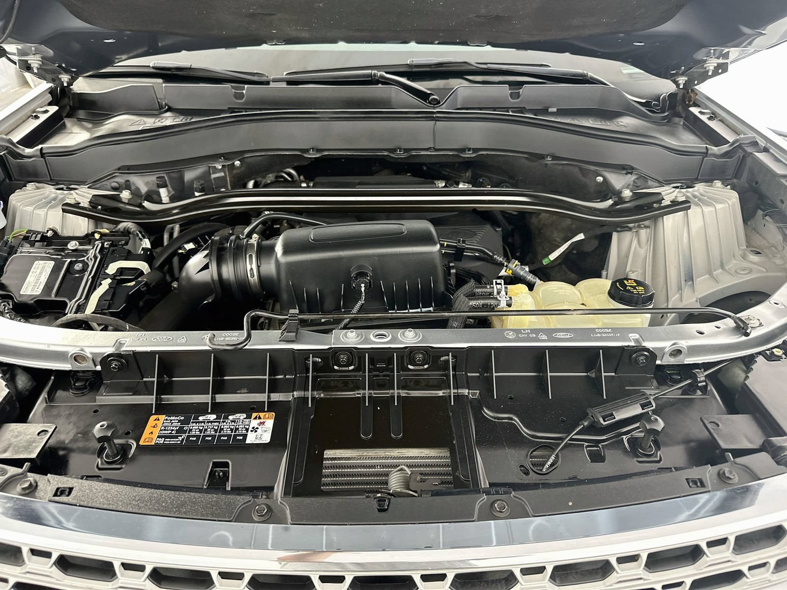 Used 2020 Ford Explorer Limited AWD/4WD image 34