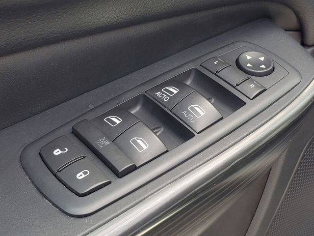 Used 2016 Jeep Cherokee Limited AWD/4WD image 11